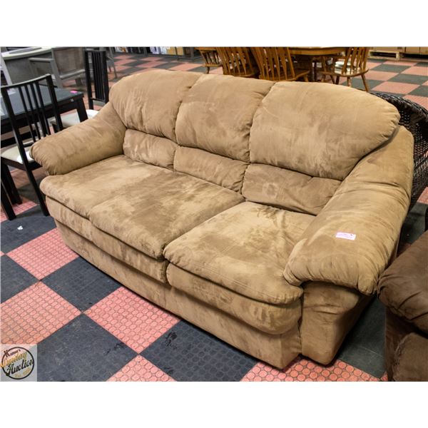 BROWN MICROFIBER SOFA FEATURES PLUSH, PILLOWED ARM