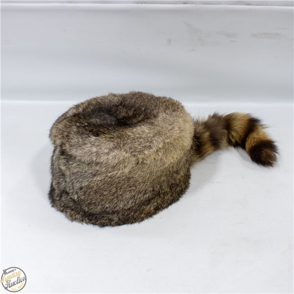 DRY ICE CROWN CAP SIZE LARGE FUR HAT