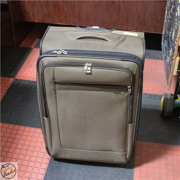 RICARDO BRAND WHEELED SUITCASE- 29" X 19" X 12"