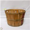 Image 1 : ESTATE VINTAGE WOODEN APPLE