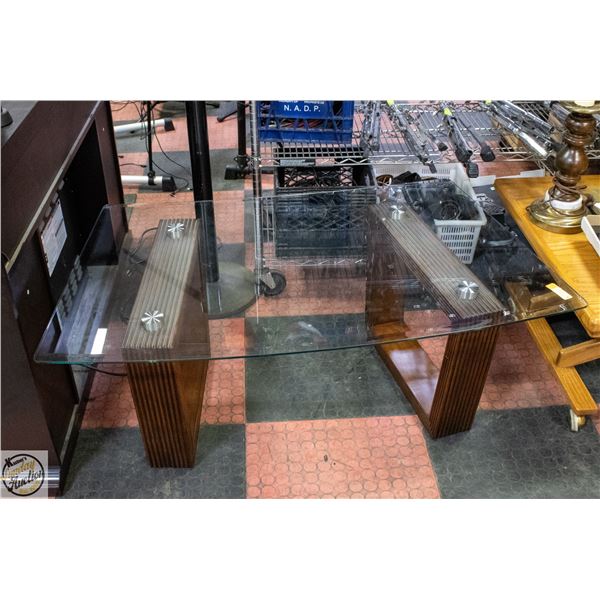 WOOD+HEAVY GLASS COFFEE TABLE H-18.5" W-30" L-50"