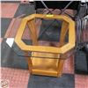 Image 1 : SOLID OAK/GLASS END TABLE H-20" W-26" L-26"