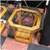 Image 1 : SOLID OAK/GLASS END TABLE H-20" W-26" L-26"