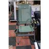 Image 1 : WOODS CANADA FOLDING + RECLINING