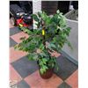 Image 1 : POTTED ARTIFICIAL TREE