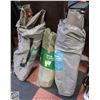 Image 1 : 2 CAMP CHAIRS & COOLER