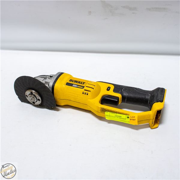 DEWALT 4-1/2" - 5" GRINDER