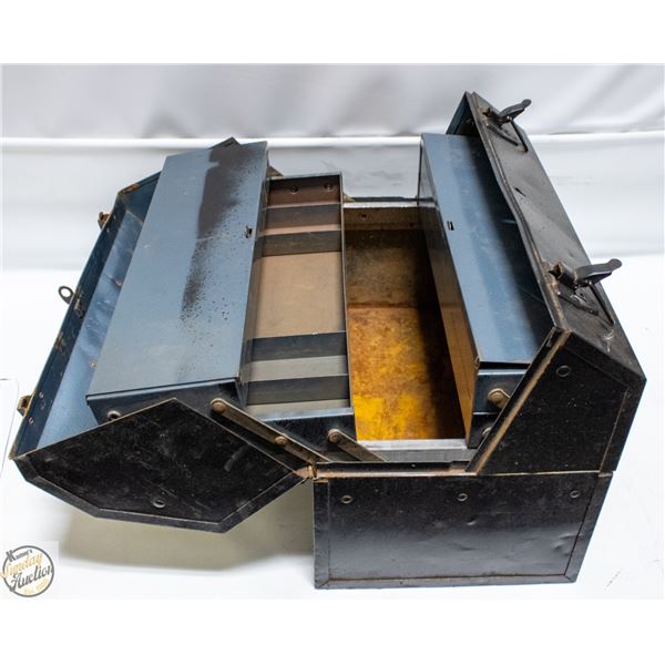 METAL TOOLBOX