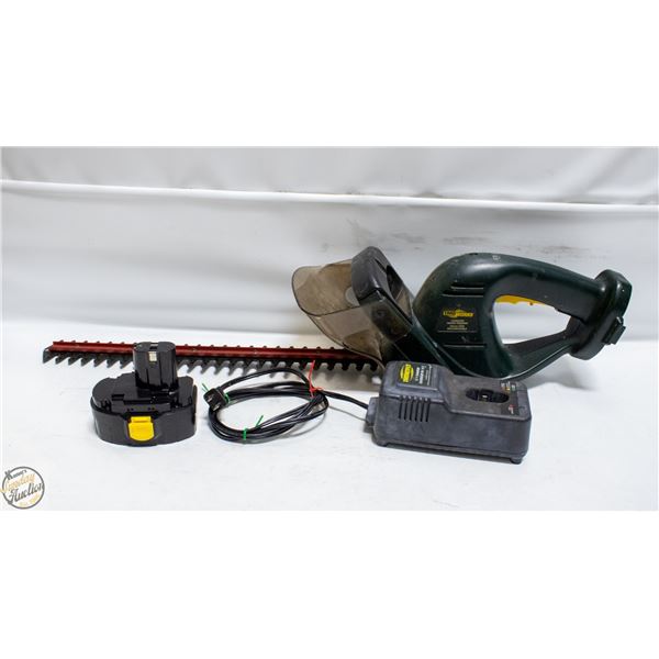 YARDWORKS RECHARGABLE HEDGE TRIMMER