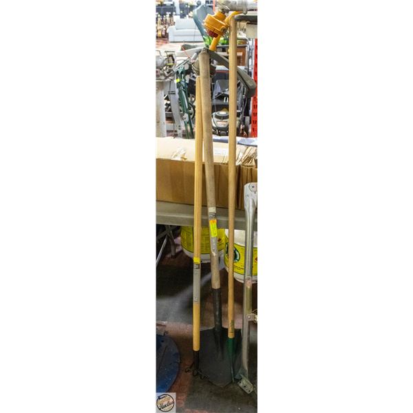 SPADE ITH GARDEN HOE AND HAND TILLER