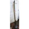 Image 1 : LOT OF YARD TOOLS
