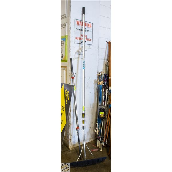 LARGE ROOF SHOVEL