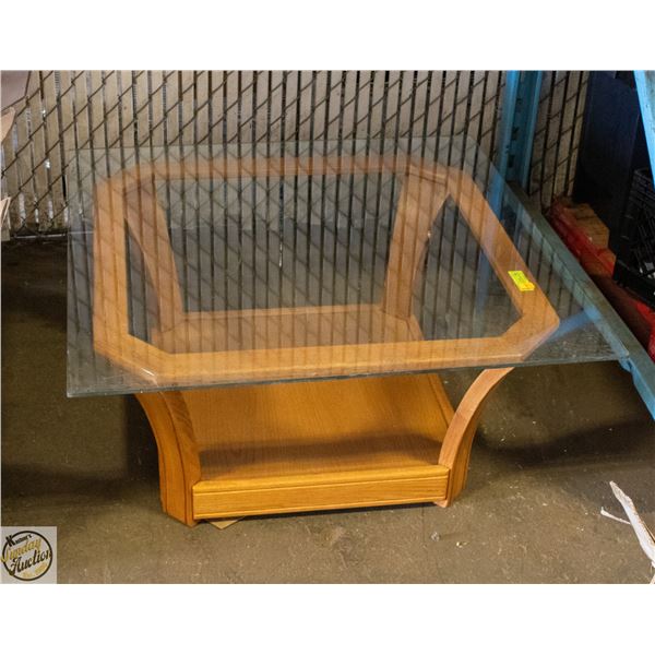 SOLID OAK/GLASS COFFEE TABLE