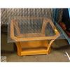 Image 1 : SOLID OAK/GLASS COFFEE TABLE