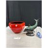 Image 1 : 2 Vintage Blue Pottery Pieces Whale and Red Bowl