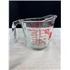 Image 6 : Lot of 3 Vintage Fire King  Measuring Cups Unused