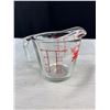 Image 9 : Lot of 3 Vintage Fire King  Measuring Cups Unused