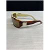 Image 2 : Vintage Pair of Ralph Lauren Ladies Sunglasses in Leather Hard Case