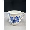 Image 5 : Antique Lot of Blue and White Porcelain Pieces