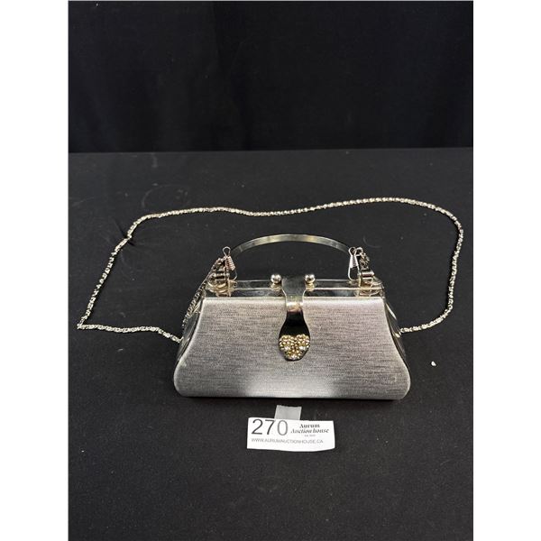 Elegant Silver Tone Vintage Evening Clutch Purse with Chain