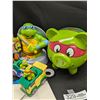 Image 3 : Large Teenage Mutant Ninja Turtles Collectible Lot