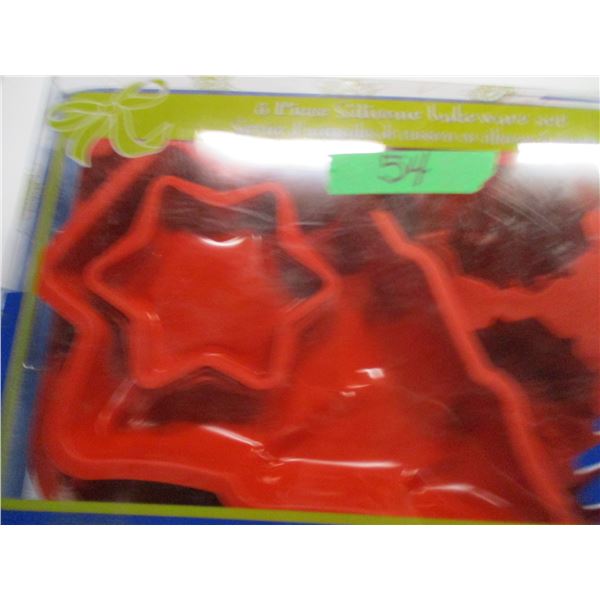 8 PIECE SILICONE BAKE SET