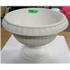 Image 1 : ESTATE:  12" PLANT POT (WHITE)