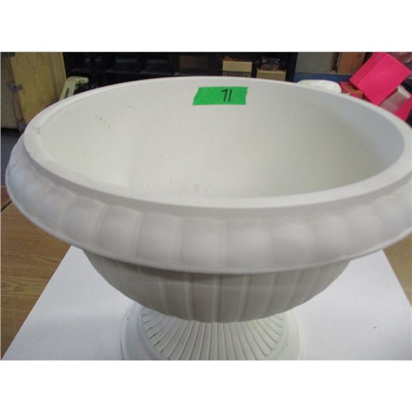 ESTATE:  12" PLANT POT (WHITE)