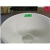 Image 2 : ESTATE:  12" PLANT POT (WHITE)