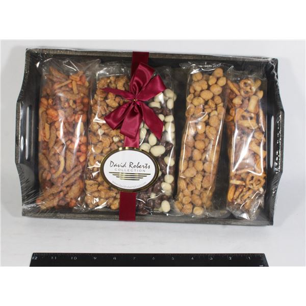 DAVID ROBERTS COLLECTION CHOCOLATE TRAY 1075G