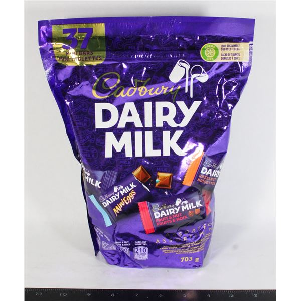 CADBURY DAIRY MILK 37 MINI BARS (703G)