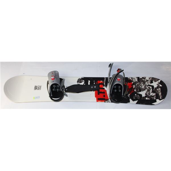 SNOWBOARD