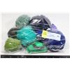 Image 1 : BAG OF ASSORTED YARN