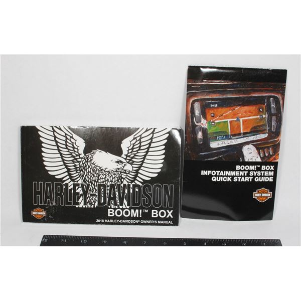 PAIR OF HARLEY DAVIDSON MANUALS/QUICK START GUIDES