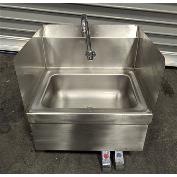 Stainless Steel Hand Sink w/Knee Valve Assemly