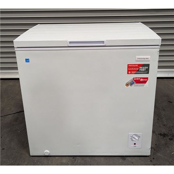 Frigidaire EFRF7009 Chest Freezer