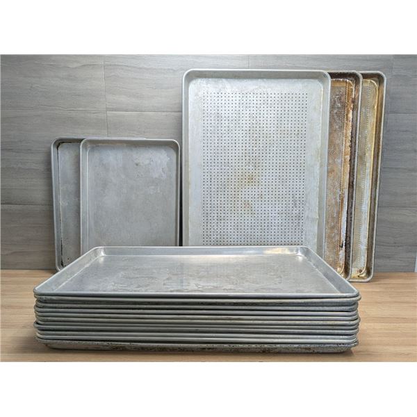 Various Sizes of Bun Pans - Lot of 16pcs | Ave35/FF2