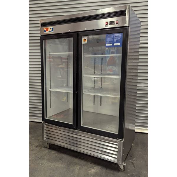 US Refrigeration USBV-48SD Double Swing Door Glass Cooler | 6144/R7-floor