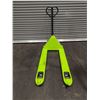 Image 2 : Uline H-3045 Industrial Pallet Truck