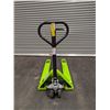 Image 3 : Uline H-3045 Industrial Pallet Truck