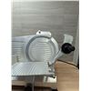 Image 4 : Globe C10 Chefmate 10" Manual Gravity Feed Meat Slicer
