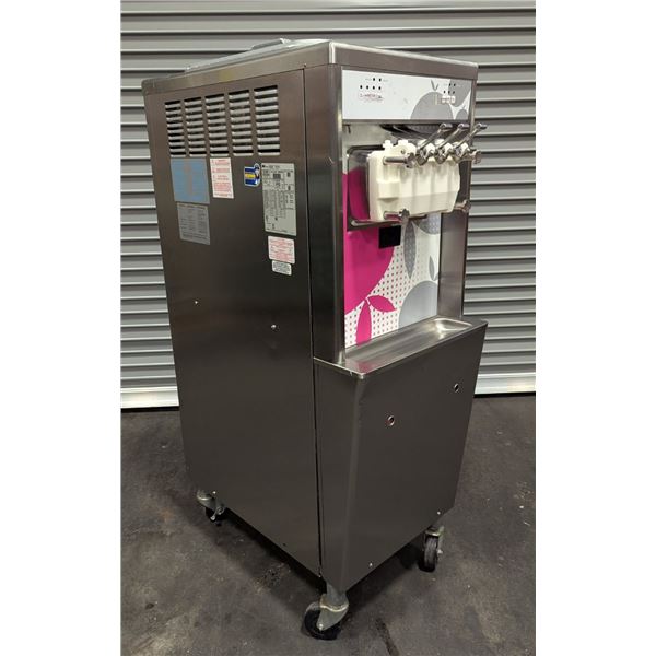 Taylor 794-33 Soft Serve Freezer, Twin Twist