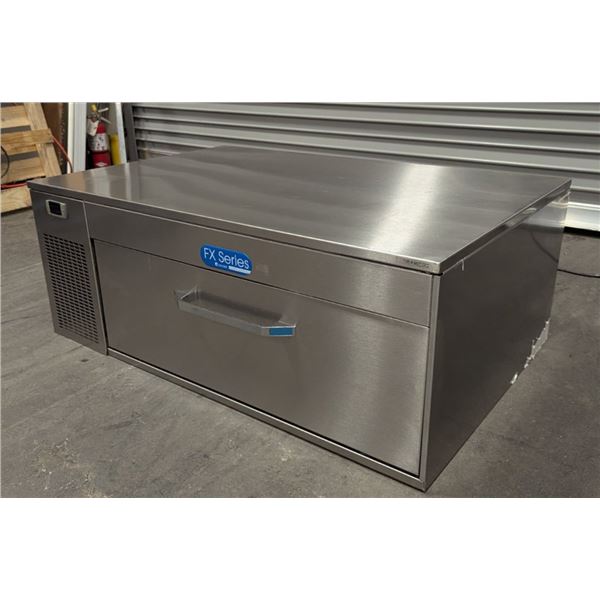 Randell FX-1 43" Chef Base, Convertible Refrigeration System Cooler/Freezer | 15-1-1/R4FL