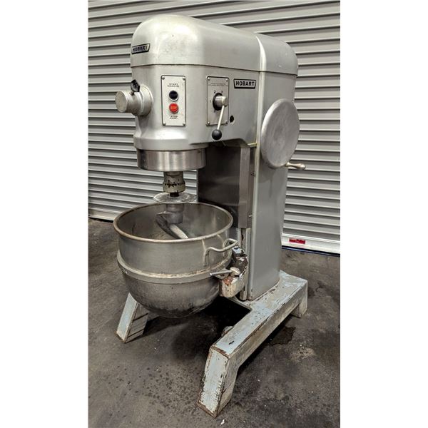 Hobart 60qt Planetary Mixer w/Whip, Beater, Hook & Bowl Dolly