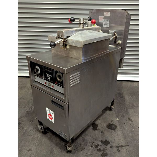 Henny Penny 600 Pressure Fryer
