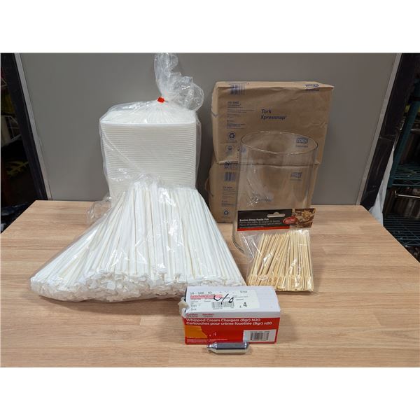 Assorted Restaurant Items - Lot of Approx. 200pcs
