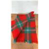 Image 4 : Vintage Mid Century Seafield Mohair and Wool Plaid Throw Blanket. made In Scotland