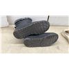 Image 4 : Black Faux Fur-Trimmed Winter Boots, Sz 9, 3 Pairs of Women's Flats, Sz 8.5 and 9, Black Ankle