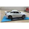 Image 8 : Schuco Diorama Junior Line with 1/43 Porsche 911, 1/43 Porsche 911, and 1/32 Porsche 911-GTS