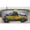 Image 7 : Two NAPA Die-Cast Metal Banks: 1936 Dodge Truck and 1957 Dodge Panel Van